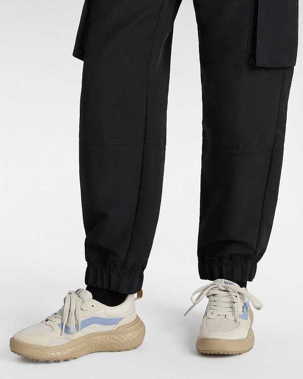 Beige Women Vans MTE UltraRange Neo VR3 Sneakers Canada | VN1862439
