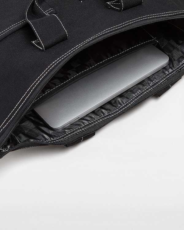 Black Unisex Vans Daily Backpacks Canada | VN2391674