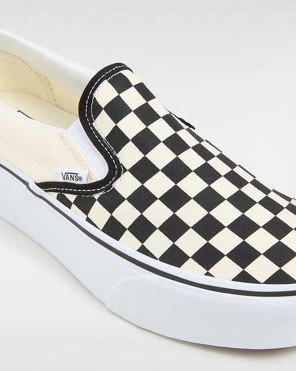 Black / White Women Vans Classic Slip-On Platform Shoes Canada | VN0234651