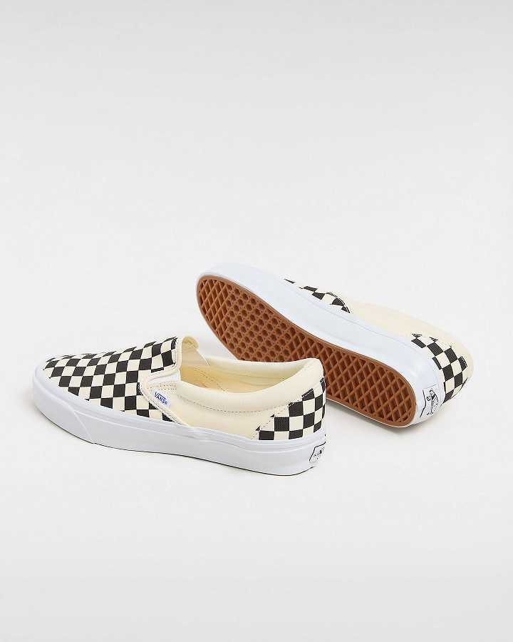 Black / White Women Vans Premium 98 Slip On Shoes Canada | VN5293761
