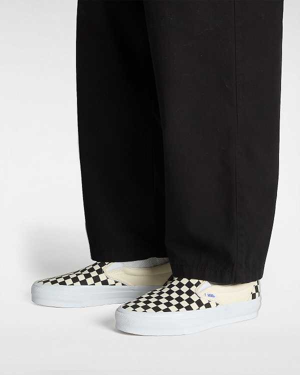 Black / White Women Vans Premium 98 Slip On Shoes Canada | VN5293761