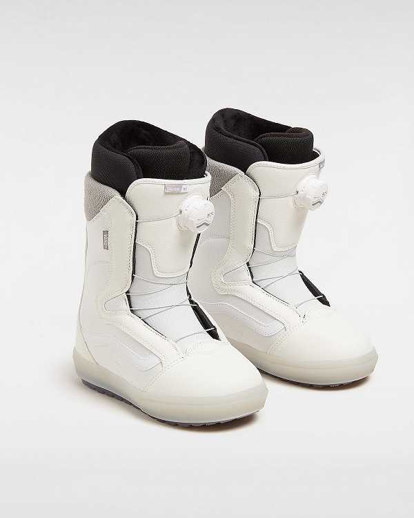 White Women Vans Encore OG MTE Snowboard Boots Canada | VN9835017